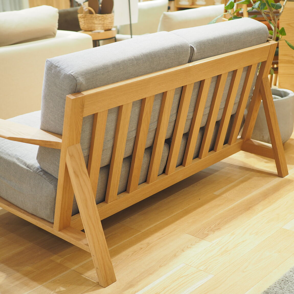 直江津】木のぬくもりが感じられるソファ｜ソファ本体木製フレーム